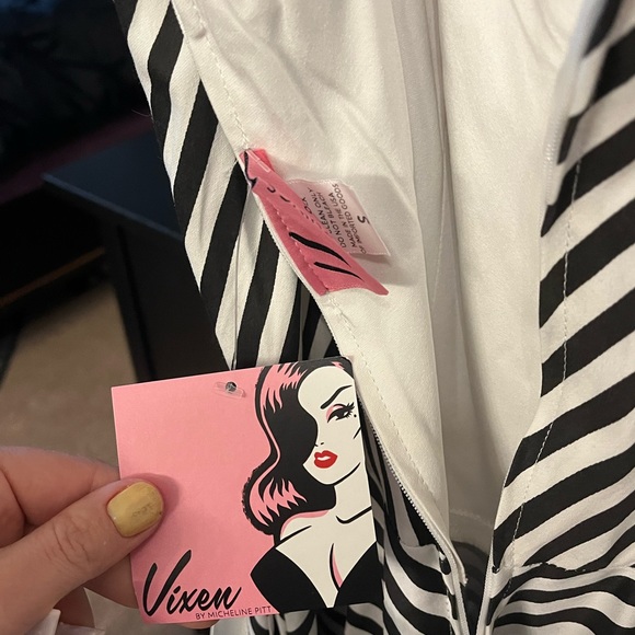 NEW WITH TAGS Dollface Dress in Black and White Vixen by Michelline Pitt size S - Picture 5 of 7